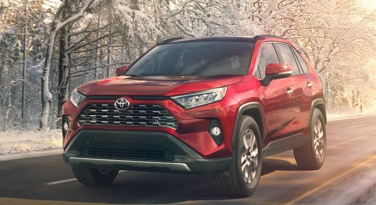 Toyota RAV4 2019: more attractive, with more space and with diesel engine
