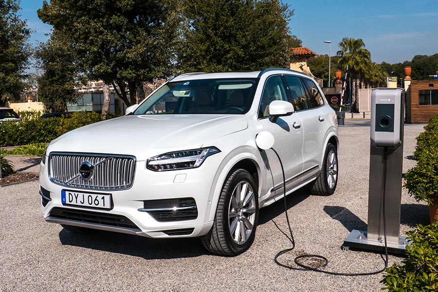 ‘’2018 VOLVO XC90 T8 TWIN-ENGINE PLUG-IN HYBRID SUV ‘’ MUST SEE 2018 SUVS AND CROSSOVERS WORTH WAITING FOR – 2018 SUV AND CROSSOVER LINEUP