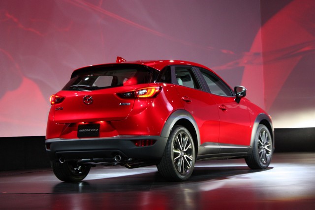 Suvsandcrossovers.com All New 2016 Mazda CX-3 Features, Changes, Price, Reviews, Engine, MPG, Interior, Exterior, Photos