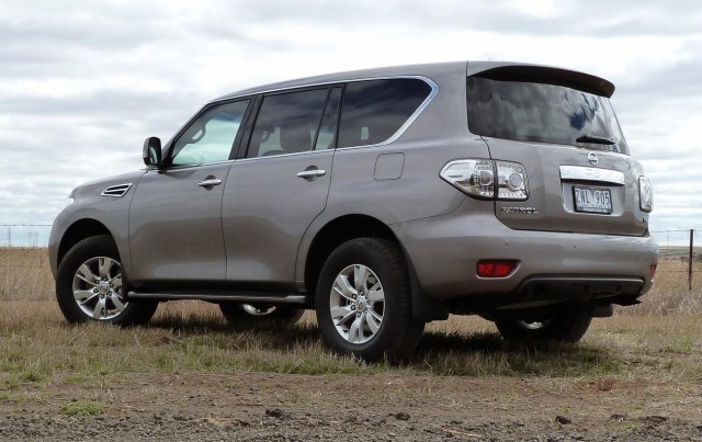Suvsandcrossovers.com All New 2016 Nissan Patrol Features, Changes, Price, Reviews, Engine, MPG, Interior, Exterior, Photos