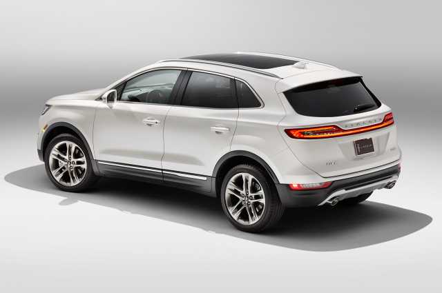 Suvsandcrossovers.com New 2017 SUVs ‘’2017 Lincoln MKC ‘’ Best Small 2017 SUVs, Crossover, Specs, Engine, Release Date